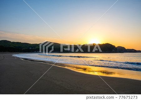 Yumigahama (dawn) 77675273