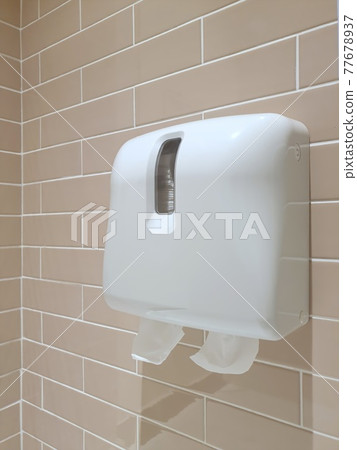 Toilet paper and disinfectant spray for customer service in public toilets in shopping malls. Toilet paper and disinfectant spray for customer service in public toilets in shopping malls. 77678937