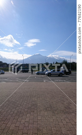 從高速公路停車場看 從高速公路停車場看 77682190