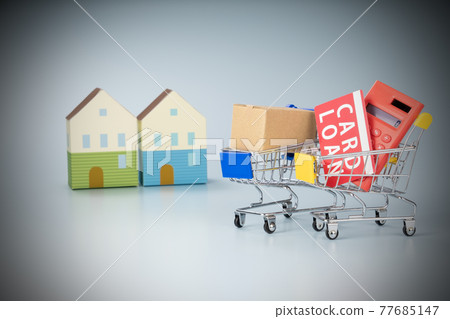 房子的購物車和紙工藝的形象照片 77685147