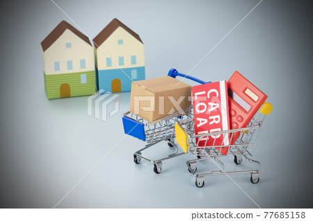 房子的購物車和紙工藝的形象照片 77685158