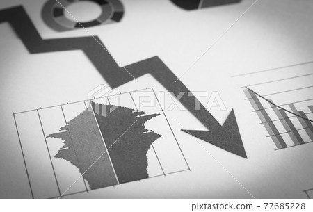 人口金字塔箭頭 人口構成下降 出生率 勞動力人口圖下降 77685228