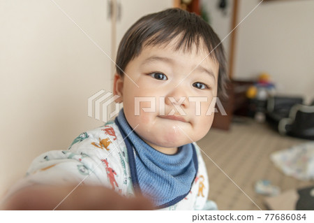 Baby image Baby image 77686084