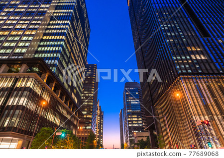 “東京”日本經濟的中心·大手町 “東京”日本經濟的中心·大手町 77689068