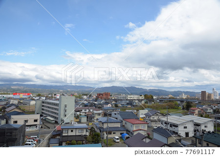 從奧州市水澤中心眺望東南偏東方向 從奧州市水澤中心眺望東南偏東方向 77691117