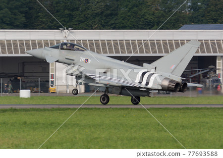 皇家空軍颱風 FGR4 特殊畫家登陸 77693588