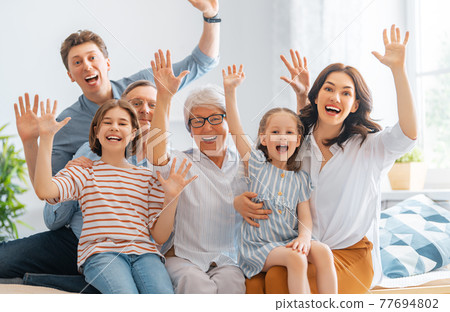 Happy loving family Happy loving family 77694802