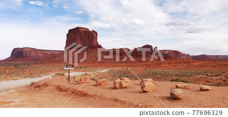 Monument Valley Monument Valley 77696329