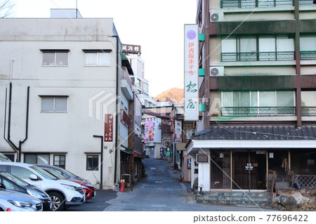 群馬伊香保溫泉石團街早上 77696422
