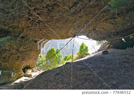 【上敷見熊野座神社（Kamishikimi）】熊本縣阿蘇區高盛町上敷見 77696552