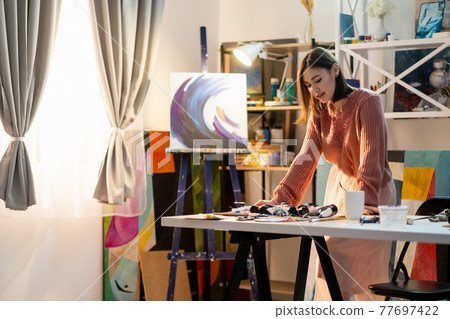 painting course art class female artist in studio painting course art class female artist in studio 77697422