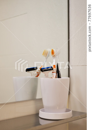 Empty washroom Empty washroom 77697636