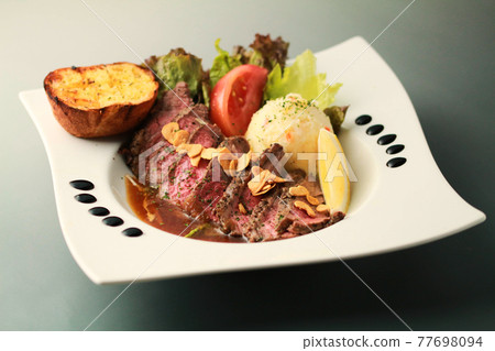 牛肉Tariata 77698094