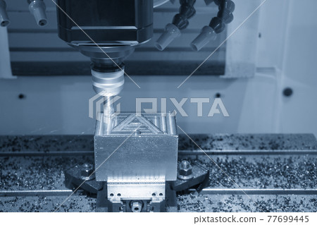 The CNC milling machine rough cutting. The CNC milling machine rough cutting. 77699445
