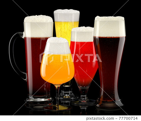 Set of fresh different beer glasses with bubble froth on black background. Set of fresh different beer glasses with bubble froth on black background. 77700714