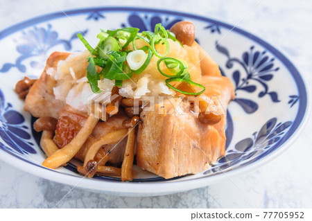 磨碎的雞肉柚子 磨碎的雞肉柚子 77705952