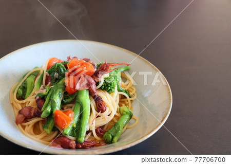 獨居的自炊式生活春意麵 獨居的自炊式生活春意麵 77706700