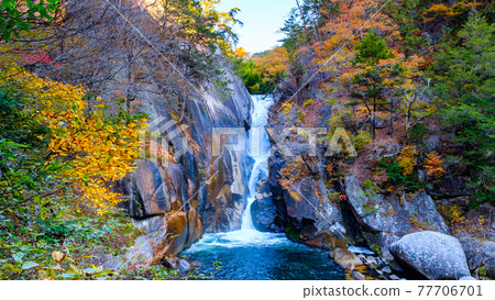昇仙峽(秋天):仙岳瀑布 昇仙峽(秋天):仙岳瀑布 77706701