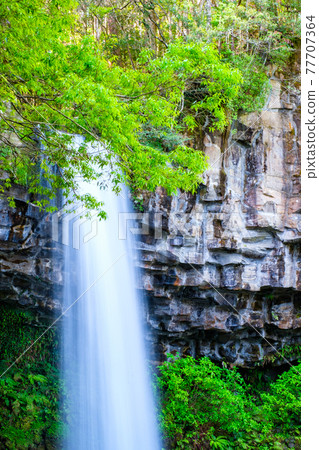 Wanjo Falls (Wancheng Waterfall) 77707364