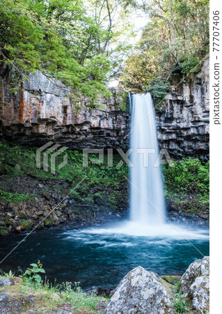 Wanjo Falls (Wancheng Waterfall) 77707406