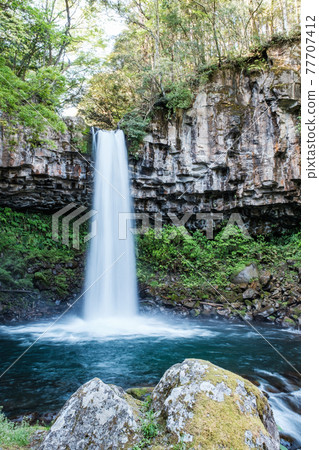 Wanjo Falls (Wancheng Waterfall) 77707412
