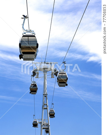 在橫濱港未來地區的索道神奈川縣 在橫濱港未來地區的索道神奈川縣 77708853