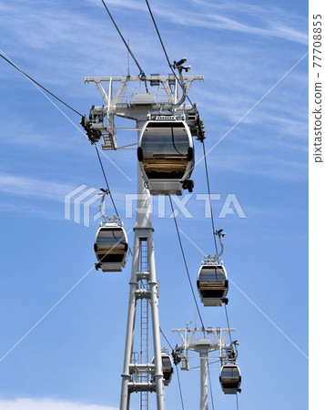 Ropeway in Yokohama Minatomirai area Kanagawa Prefecture Ropeway in Yokohama Minatomirai area Kanagawa Prefecture 77708855