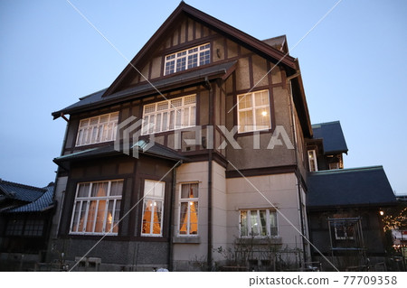 Old Moji Mitsui Club_Evening Scene Old Moji Mitsui Club_Evening Scene 77709358