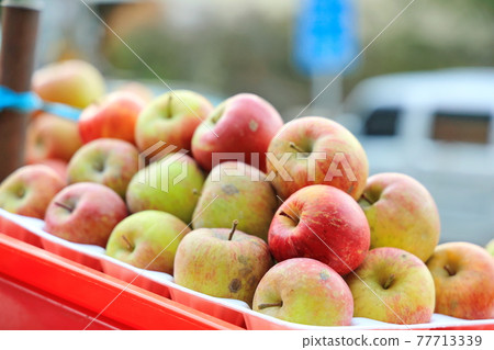 Honey Apple Lishan Taichung Taiwan 77713339