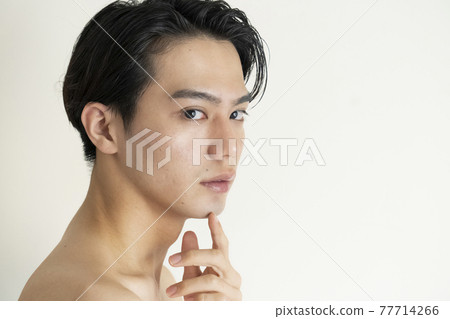 Men's beauty portrait 77714266