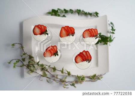 草莓巧克力慕斯（俯視圖） 77722038