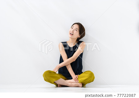 Beauty summer middle woman UV Beauty summer middle woman UV 77722087