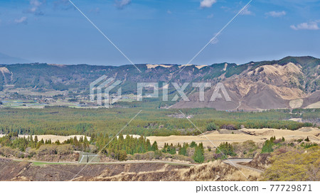 [Overlooking Aso City from Sensuikyou] (High resolution version) Miyaji, Ichinomiyamachi, Aso City, Kumamoto Prefecture 77729871