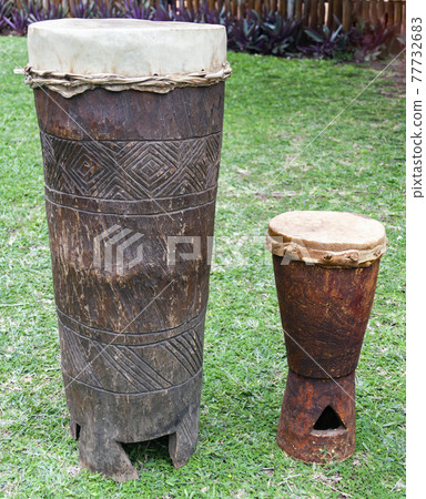 Two different-height drums of the Venda people of Limpopo province. 77732683