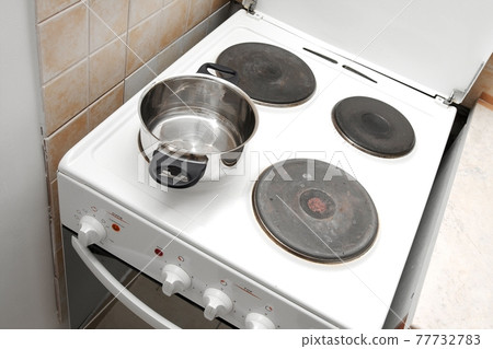 Stove Stove 77732783