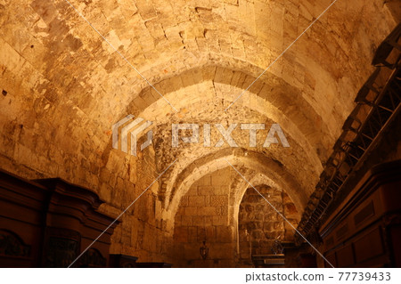 wilsons arch in the synagogue at the western wall in jerusalem Israel wilsons arch in the synagogue at the western wall in jerusalem Israel 77739433