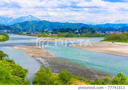 信濃川和魚野川的匯流處 77741811