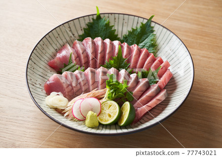 Bonito sashimi on a large plate Bonito sashimi on a large plate 77743021