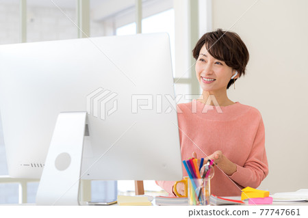 女商人 77747661