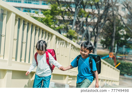 Leave school in the lower grades of elementary school Leave school in the lower grades of elementary school 77749498