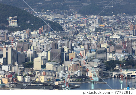 Early morning in Takamatsu City, Tamamo Park and Kenmin Hall, near the Prefectural Museum 77752913