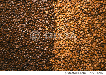 Background of roasted fresh brown Dark and light coffee beans Background of roasted fresh brown Dark and light coffee beans 77753207