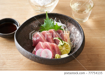 Bonito sashimi Bonito sashimi 77754135