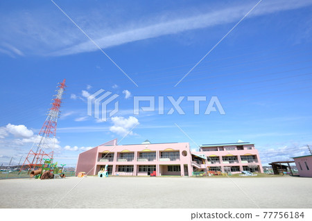 Kindergarten schoolyard (Hakusan Kindergarten, Nisshin City, Aichi Prefecture) Kindergarten schoolyard (Hakusan Kindergarten, Nisshin City, Aichi Prefecture) 77756184