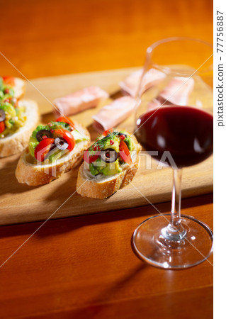 Bruschetta 酒番茄回家時間回家米飯法棍吞嚥 Bruschetta 酒番茄回家時間回家米飯法棍吞嚥 77756887