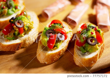 Bruschetta tomato house time home rice baguette swallowing 77757172