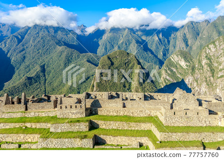Old inca ruins and surrounding mountains, Machu Picchu, Urubamba provnce, Peru 77757760