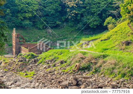 Remains of the Sogi Power Station during drought, Isa City, Kagoshima Prefecture 77757916