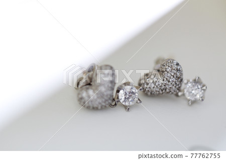 earring earring 77762755