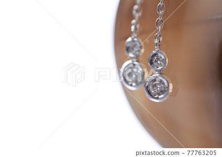 earring earring 77763205